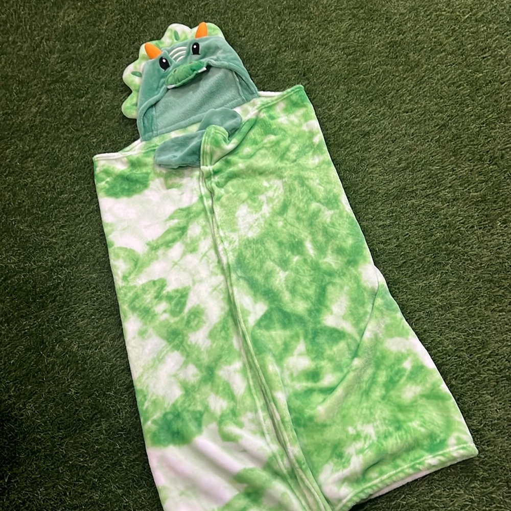 Hunting Home Dinosaur Wrap Blanket 🦖